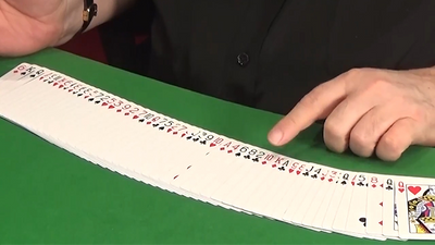 The Deck That Shuffles Itself (Gimmick and Online Instructions) by Dominique Duvivier 