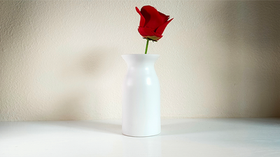 Snowflake Vase by Leon and Leno
