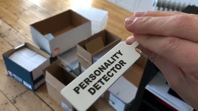 The Great Personality Detector Paddle by MagicWorld and Ian White